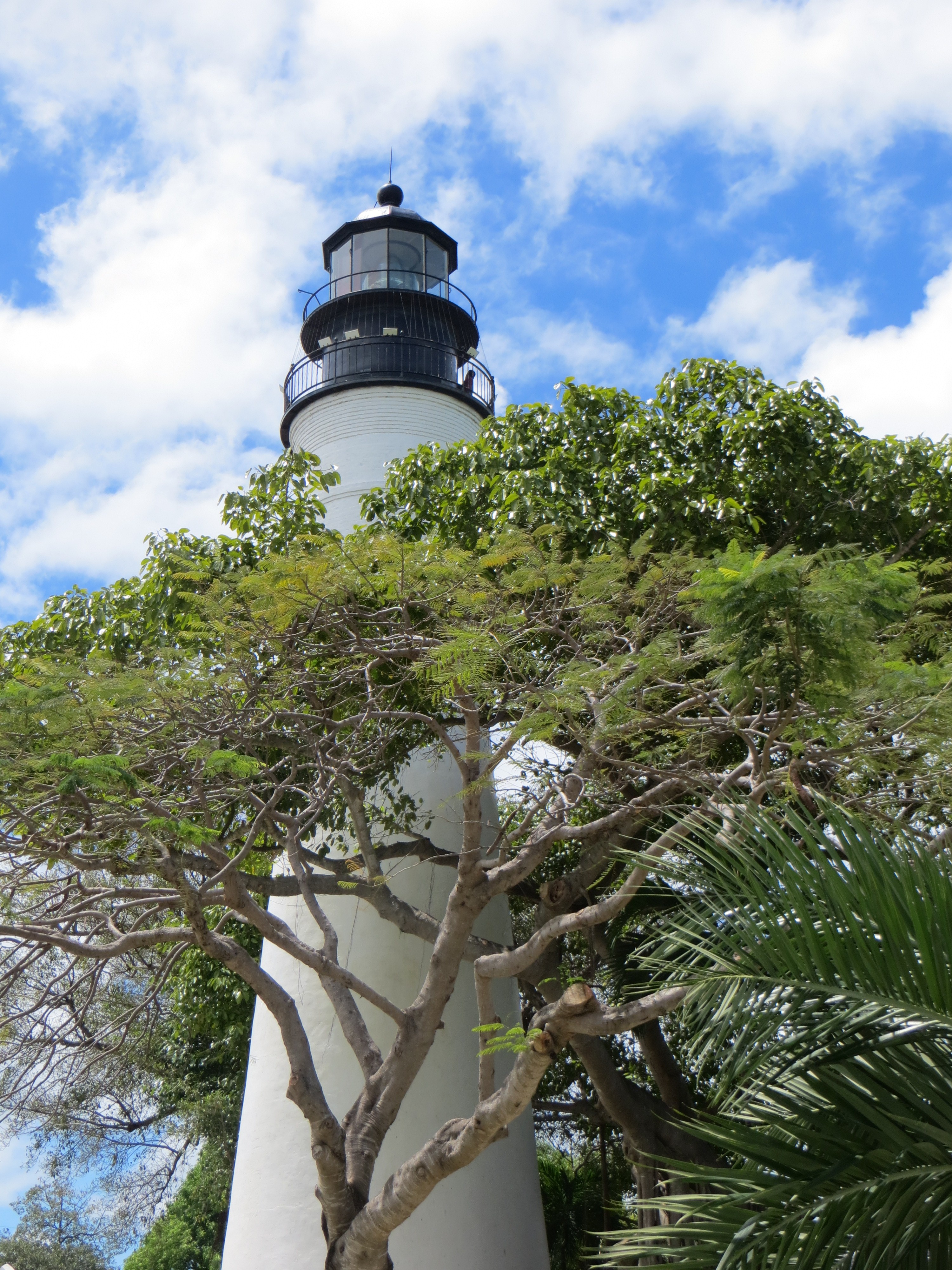 Der Leuchturm auf Key West befindet sich direkt neben Hemingway's Wohnhaus