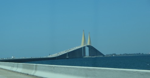 Verbindet Terra Ceia mit St. Petersburg: Die knapp 9 Kilometer lange Sunshine Skyway Bridge